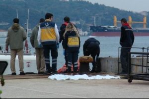 İşadamı 15 Temmuz Şehitler K&ouml;pr&uuml;s&uuml;'nden atlayarak intihar etti