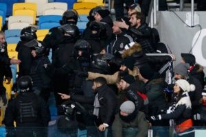 Dinamo Kiev'den o polislere teşekk&uuml;r