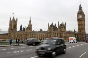 İngiliz vekillerden Brexit takvimine destek