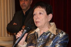 Yazar Oya Baydar'a Fransa'da edebiyat &ouml;d&uuml;l&uuml;