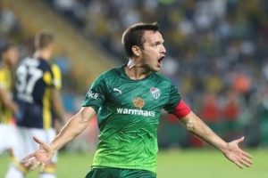 Bursaspor'da Hamzaoğlu'nun Beşiktaş kozu Batalla!