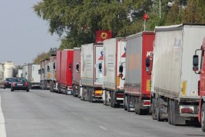 Sarp Sınır Kapısında tır kuyruğu