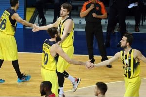 Fenerbah&ccedil;e, Kızılyıldız'ı evine eli boş g&ouml;nderdi!