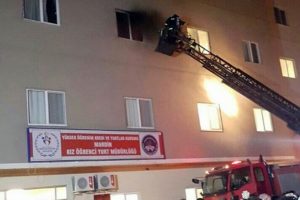 Dumandan etkilenen 4 &ouml;ğrenci taburcu edildi