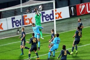 Hollanda'da Fenerbah&ccedil;e yankıları!