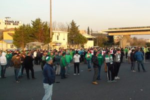Bursaspor taraftarları polis eşliğinde stada g&ouml;nderildi