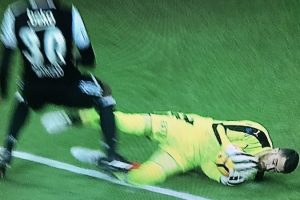 Beşiktaş-Bursaspor ma&ccedil;ında ilk yarının sonunda ortalık karıştı!