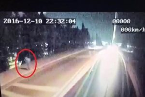 İstanbul'daki al&ccedil;ak saldırıda ter&ouml;rist b&ouml;yle g&ouml;r&uuml;nt&uuml;lenmiş!