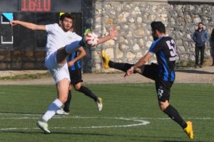 Karacabey Birlikspor'dan farklı galibiyet!