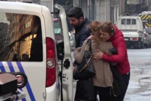 Bursa'da gen&ccedil; kızı zorla alıkoydu!