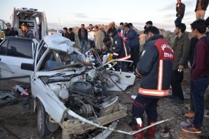 Şanlıurfa'da feci kaza: 1 &ouml;l&uuml;, 4 yaralı
