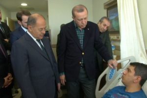 Cumhurbaşkanı Erdoğan yaralıları ziyaret etti