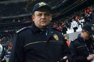 'Beşiktaş'ı i&ccedil;in &ouml;l&uuml;rd&uuml; m&uuml;d&uuml;r&uuml;m, Beşiktaş'ta şehit oldun'