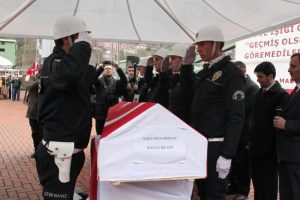Beşiktaş şehidi Zonguldak'ta son yolculuğuna uğurlandı
