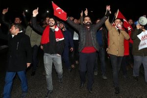 Rusya B&uuml;y&uuml;kel&ccedil;iliği &ouml;n&uuml;nde Halep protestosu