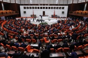 Bazı bakanlıkların b&uuml;t&ccedil;eleri kabul edildi