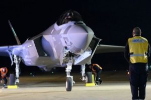 İsrail ilk parti F35 savaş u&ccedil;aklarını teslim aldı!