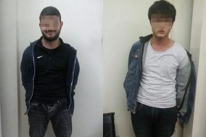 Bursa'da polis, pencereden tırmanıp hırsızları su&ccedil;&uuml;st&uuml; yakaladı