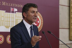 CHP Bursa Milletvekili Sarıbal'dan anlamlı &ccedil;ağrı
