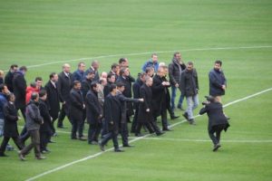Bakan Kılı&ccedil;, Akyazı Stadı'nda incelemelerde bulundu