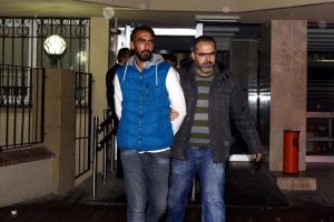 D&uuml;ğ&uuml;n konvoyunda PKK flaması a&ccedil;an 3 ş&uuml;pheli tutuklandı