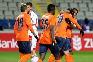 Başakşehir s&uuml;rprize izin vermedi!