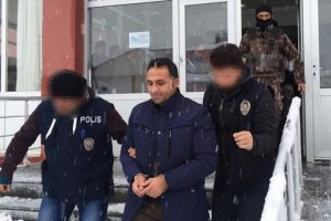 Bitlis'te 3 belediye başkanı g&ouml;zaltında