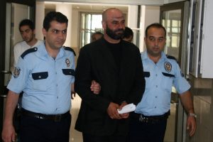 &Ouml;mer Ulusoy'a 2 yıl 1 ay hapis cezası