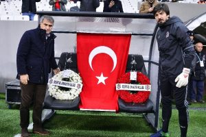Şenol G&uuml;neş ve Tolga Zengin Vefa m&uuml;d&uuml;r&uuml; unutmadı
