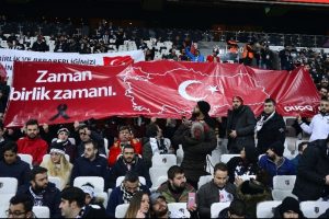 T&uuml;m taraftarlara alkışlar: Şehit aileleri i&ccedil;in 850 bin TL!