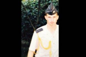 Darbeci Y&uuml;zbaşı'nın eşinin yargılanmasına başlandı