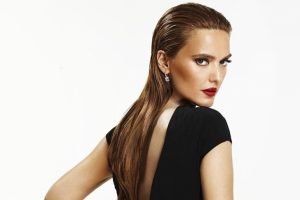 Demet Akalın şaşırtmadı