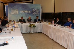 Bursa tekstil sekt&ouml;r&uuml; temsilcileri 2017 yol haritasını belirliyor