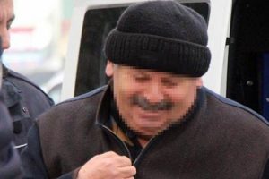 Okul m&uuml;d&uuml;r&uuml;ne 9 &ouml;ğrenciye tacizden g&ouml;zaltı