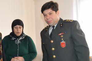 "10 evladım olsa bu vatan i&ccedil;in feda ederim"