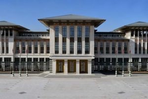 G&uuml;venlik zirvesi 2 saat 15 dakika s&uuml;rd&uuml;