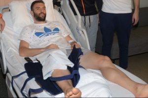 Bursasporlu Serdar Kurtuluş: '&Ccedil;ok acı &ccedil;ekiyorum'