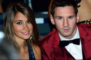 Barcelona'nın yıldızı Lionel Messi, Antonella Roccuzzo ile evlenecek