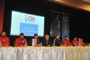Bursa Nil&uuml;ferli hentbolculardan &ouml;ğrencilere spor tavsiyesi