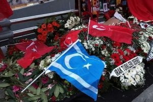 Şehitler Tepesi'ne ziyaret devam ediyor