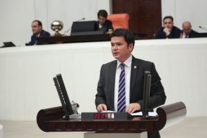 CHP Bursa Milletvekili Aydın: &Uuml;lkeyi bor&ccedil; batağına s&uuml;r&uuml;klediler