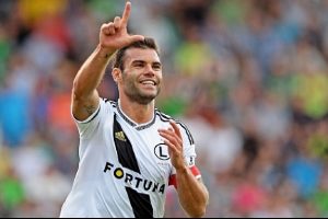 Stoper, sol bek ve forvet tamam!
