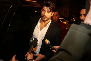 &Ouml;z&ccedil;ivit evlilik sorularını ge&ccedil;iştirdi