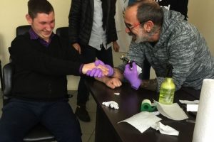 Bursa Karacabeyli engellilere "sevgi izi"