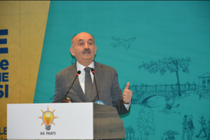 Bakan M&uuml;ezzinoğlu Bursa'da: "Avrupa ve batı ter&ouml;r olaylarında ikiy&uuml;zl&uuml; değil, &ccedil;ok y&uuml;zl&uuml;d&uuml;r"