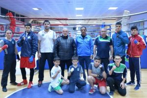 Bursa B&uuml;y&uuml;kşehir'in boks&ouml;rleri şampiyonaya hazır