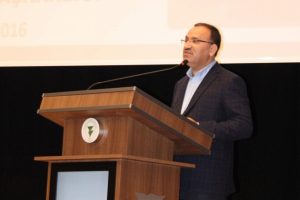 "Arkalarındaki kirli hesap sahiplerini gayet iyi biliyoruz"