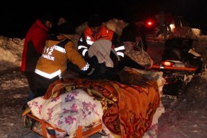 AFAD ekipleri hamile kadın i&ccedil;in seferber oldu