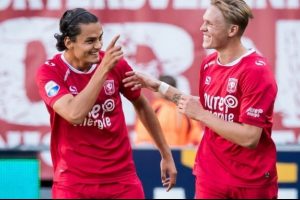 Eski Bursasporlu Enes &Uuml;nal, performansıyla g&ouml;z dolduruyor