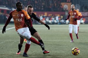 Osmanlıspor, sahasında Galatasaray ile berabere kaldı